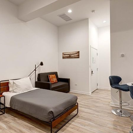 Cabin 105 By 747 Lofts ชิคาโก ภายนอก รูปภาพ